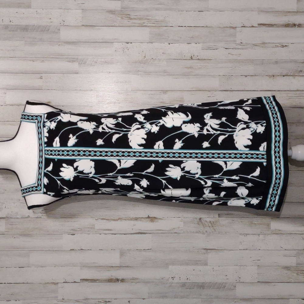 Mary McFadden Sleeveless Black & White Floral Shift Dress